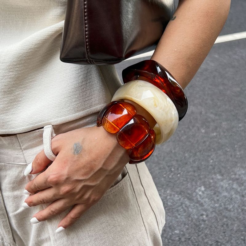 01 Dark Brown Resin Irregular Bracelet