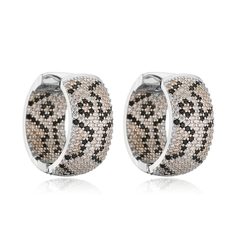 1 Pair Of Gold Champagne Diamond Leopard Print Round Earrings Copper And Diamond Leopard Print Round Earrings