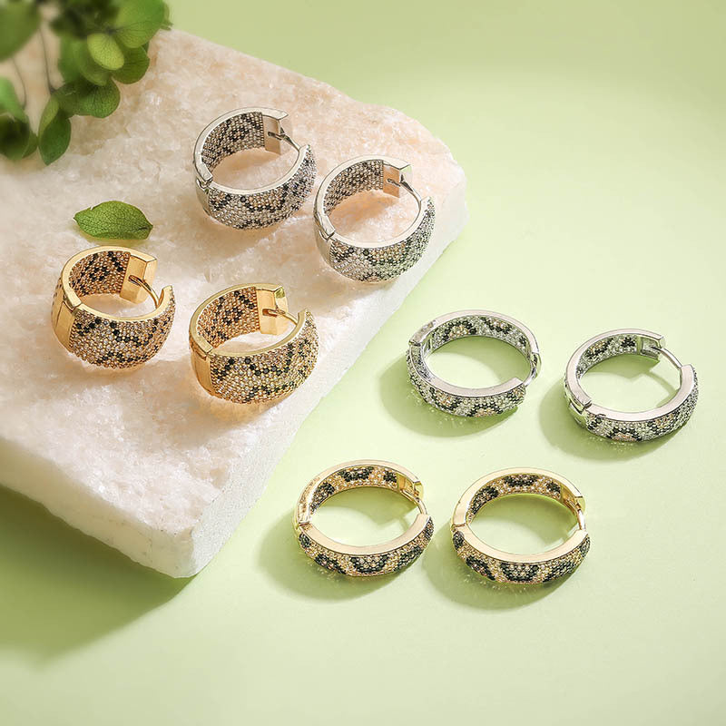 1 Pair Of Gold Champagne Diamond Leopard Print Round Earrings Copper And Diamond Leopard Print Round Earrings