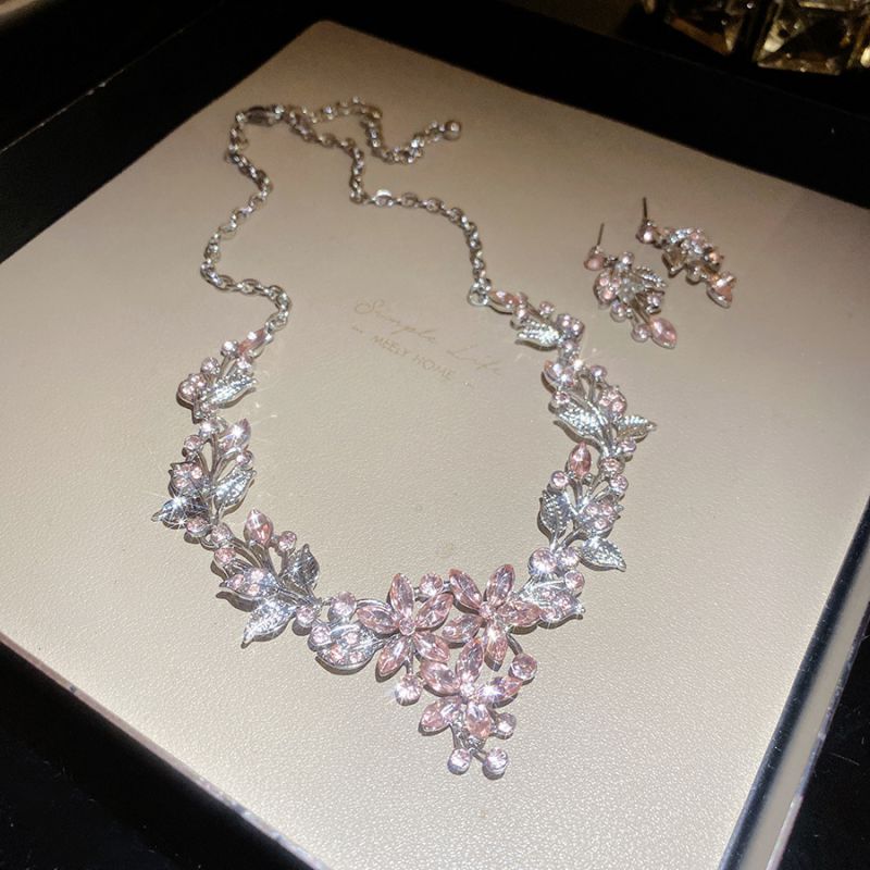 54# Necklace-silver (two-piece Set) Copper Diamond Heart Necklace And Earring Set