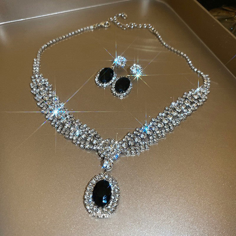 56# Necklace - Silver Copper And Diamond-encrusted Teardrop Necklace And Earring Set