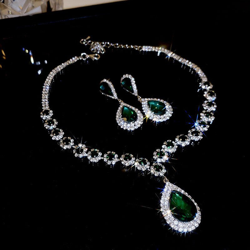 56# Necklace - Silver Copper And Diamond-encrusted Teardrop Necklace And Earring Set