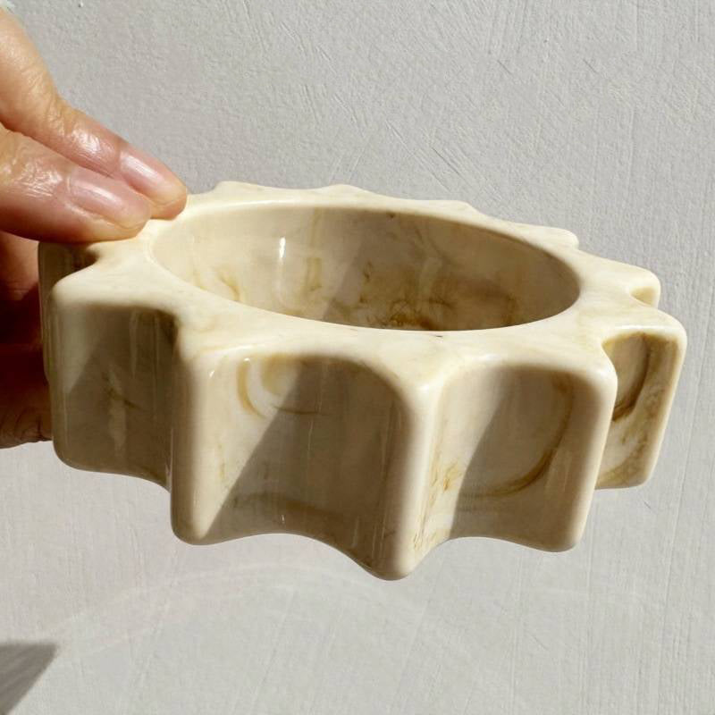 A Acrylic Patch Shell Bracelet