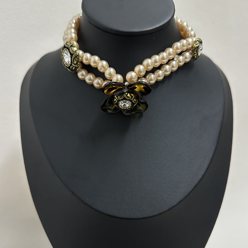 A Big Love Resin Beaded Heart Necklace