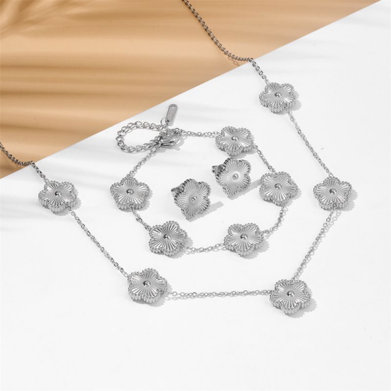 A Black Earring Stainless Steel Flower Earrings