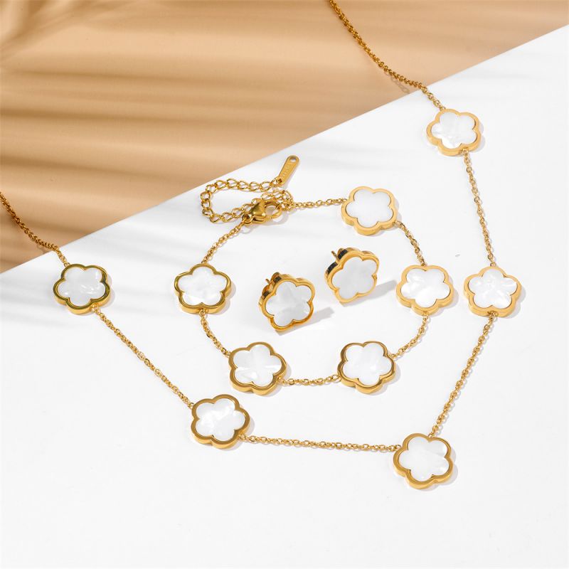 A Black Earring Stainless Steel Flower Earrings