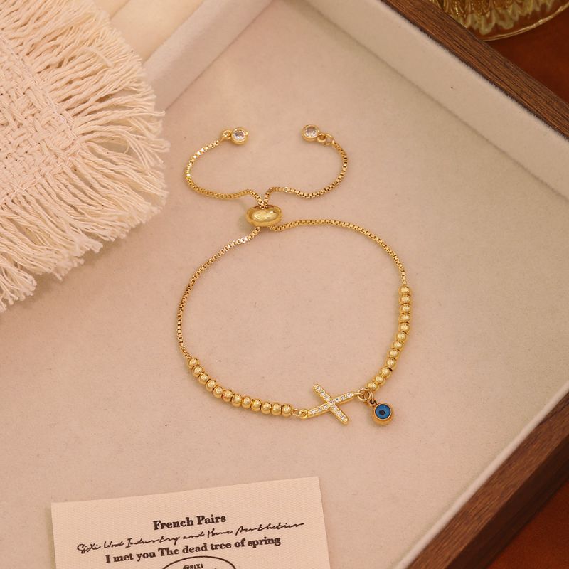 A Copper 26-letter Eye Bracelet