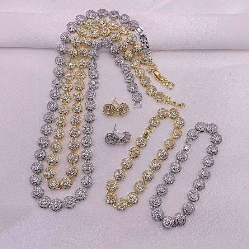 A Copper Diamond-encrusted Round Necklace