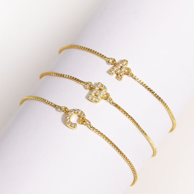 A Copper Inlaid Zirconium 26 Letter Bracelet