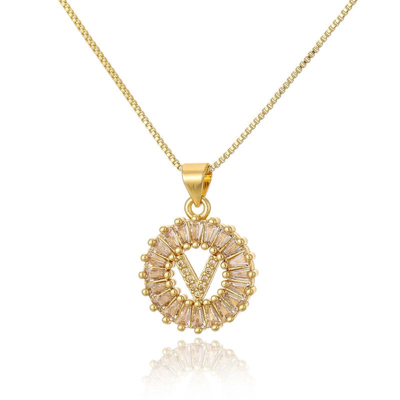 A Copper Inlaid Zirconium 26 Letter Necklace