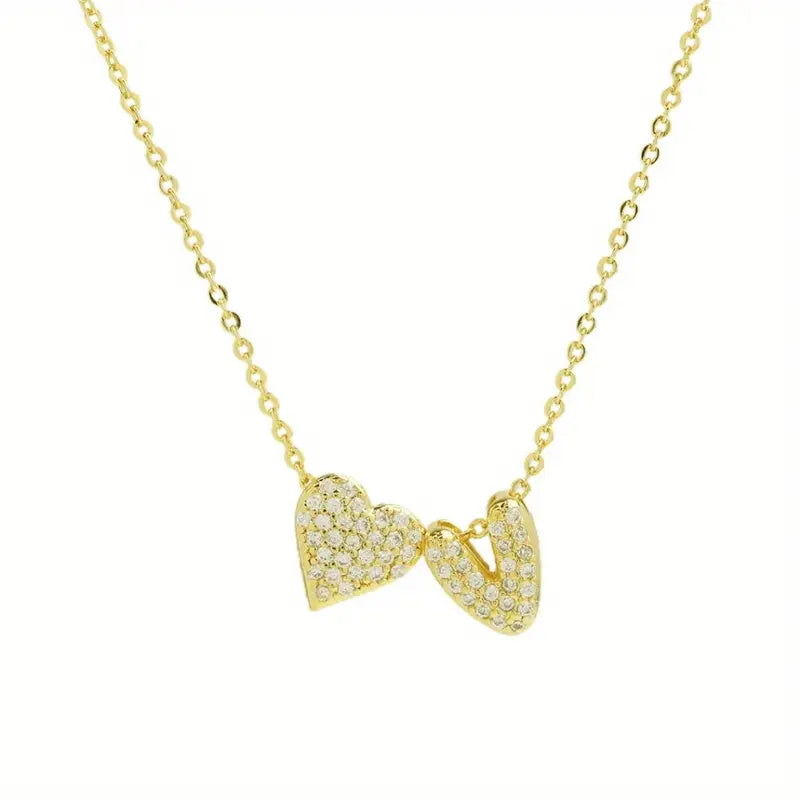 A Copper Plated Gold Diamond Heart 26 Letter Necklace