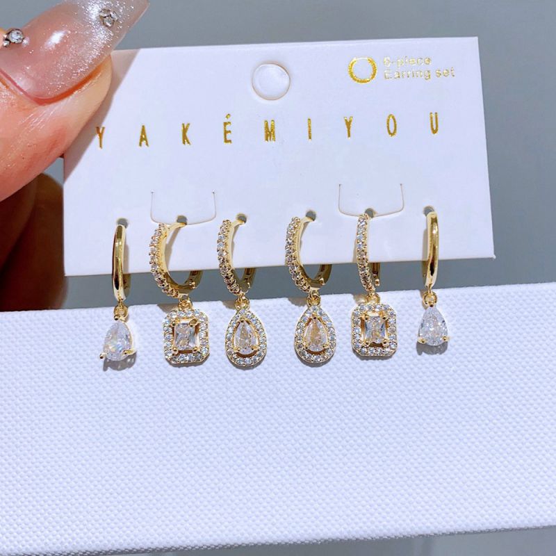 Fashion Gold Gold-plated Copper And Diamond Geometric Earring Set