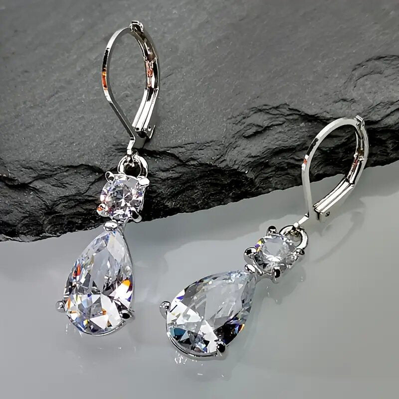 Fashion Silver Copper Drop-shaped Earrings With Diamonds