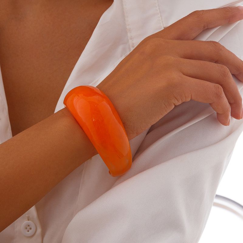 Fashion 01 Orange Resin Curved Texture Bracelet