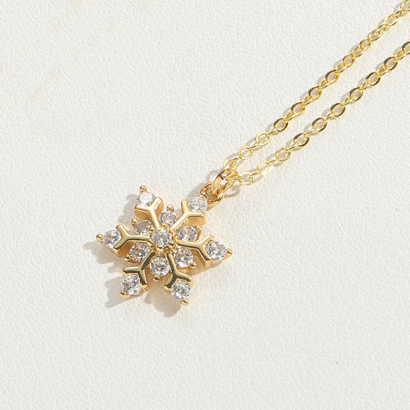 White Zirconium Snowflake Copper Diamond Pearl Snowflake Necklace