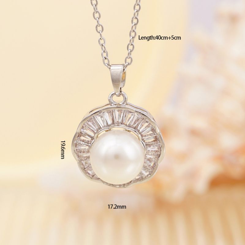 Gold Copper Diamond Pearl Round Necklace