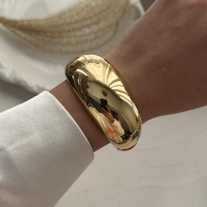 Gold 1 Alloy Smooth Wide Bracelet