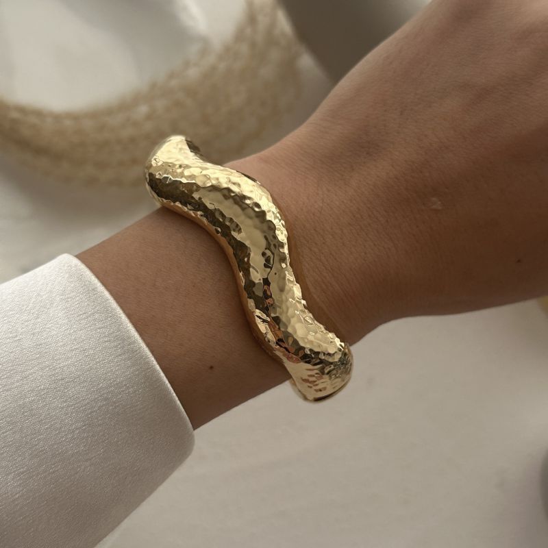 Gold 1 Alloy Smooth Wide Bracelet