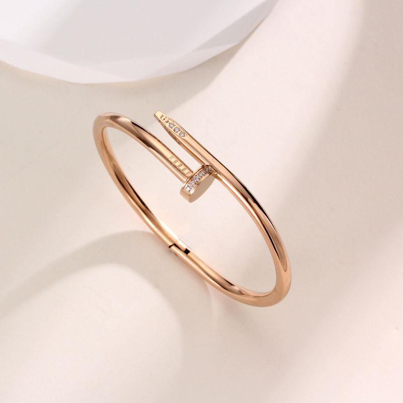 Steel Color Diamond-free Bracelet R404 Titanium Steel Nail Bracelet