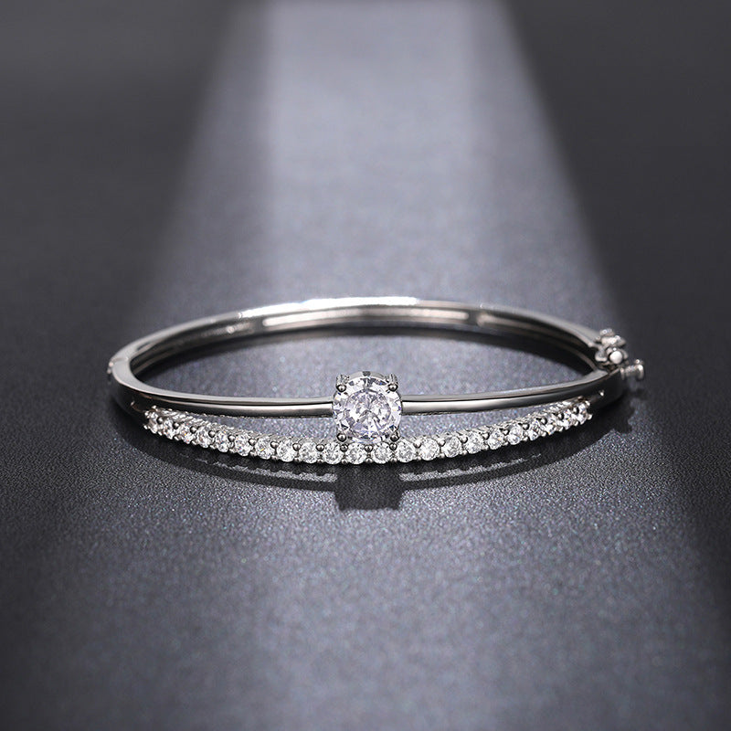 White Gold Copper Round Bracelet With Diamonds