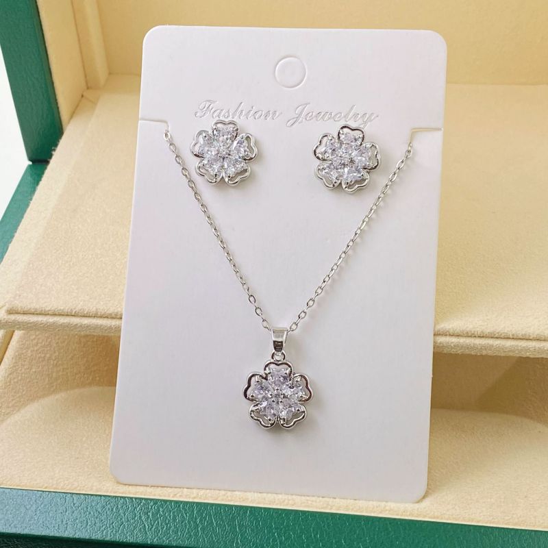 B Copper Diamond Heart Necklace And Earring Set