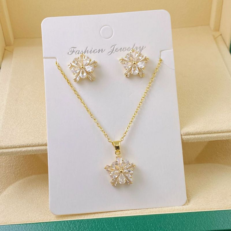 B Copper Diamond Heart Necklace And Earring Set