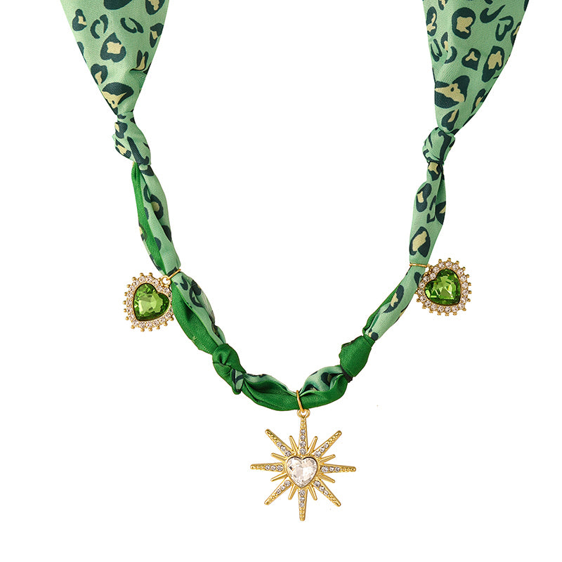 Color 1 Diamond-encrusted Bee Ceramic And Flower-print Fabric Necklace