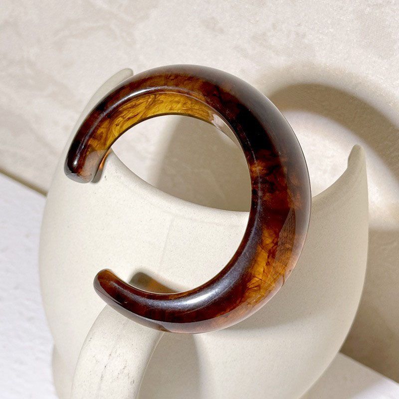 Brown Resin Irregular Bracelet