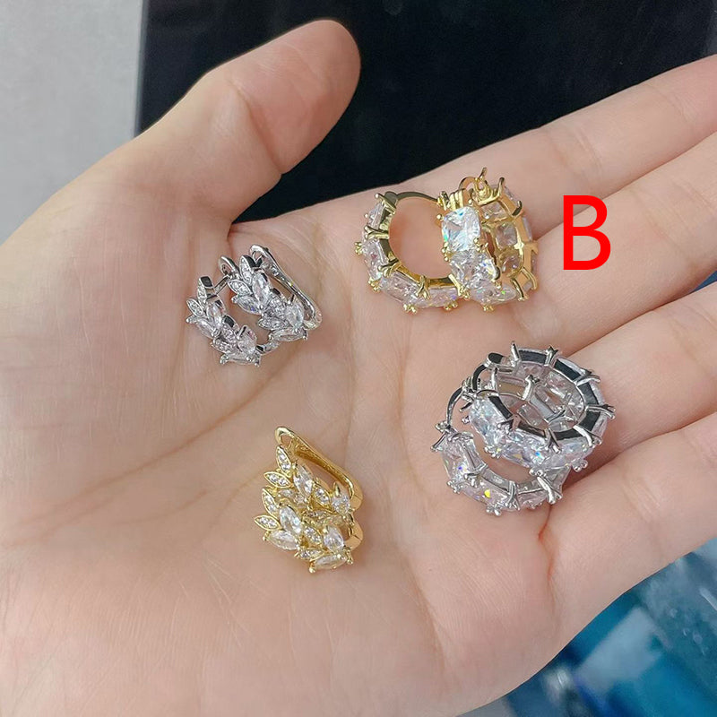 B Copper Diamond Round Earrings