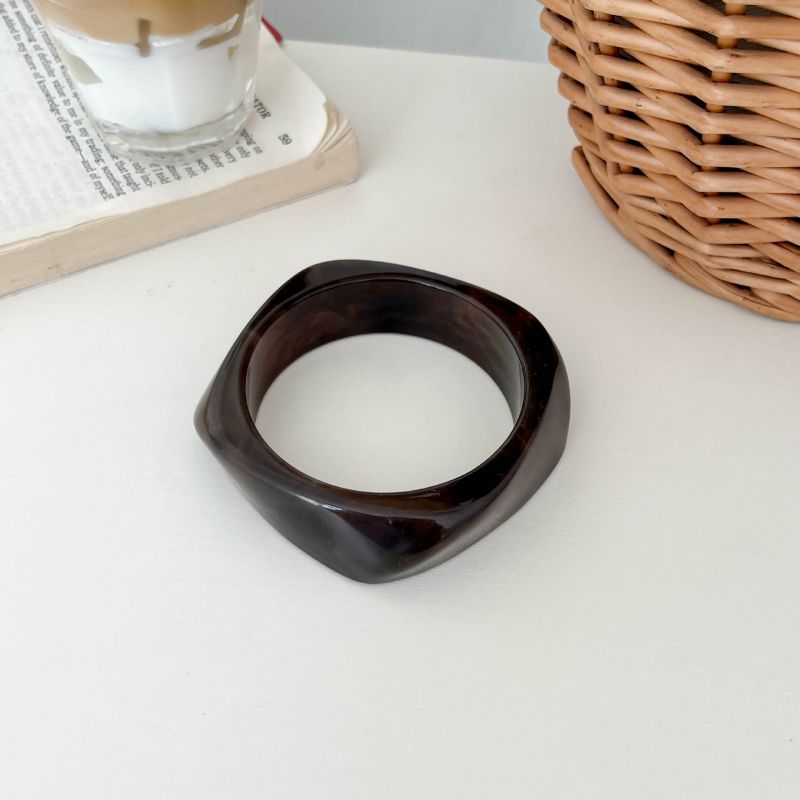 Gold Leaf Color Resin Irregular Smudge Bracelet