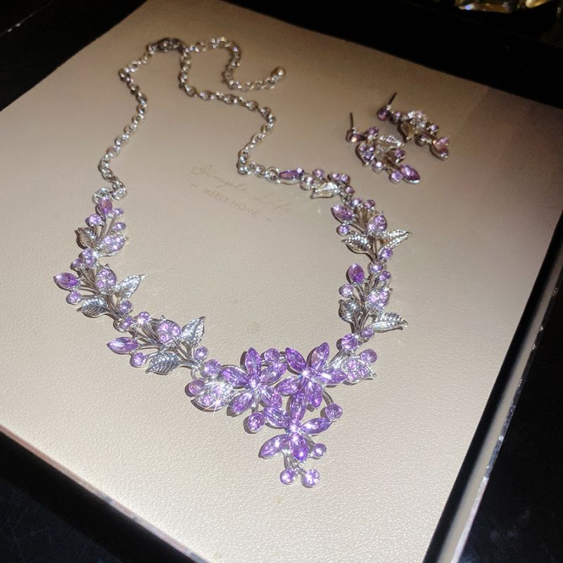 54# Necklace-silver (two-piece Set) Copper Diamond Heart Necklace And Earring Set