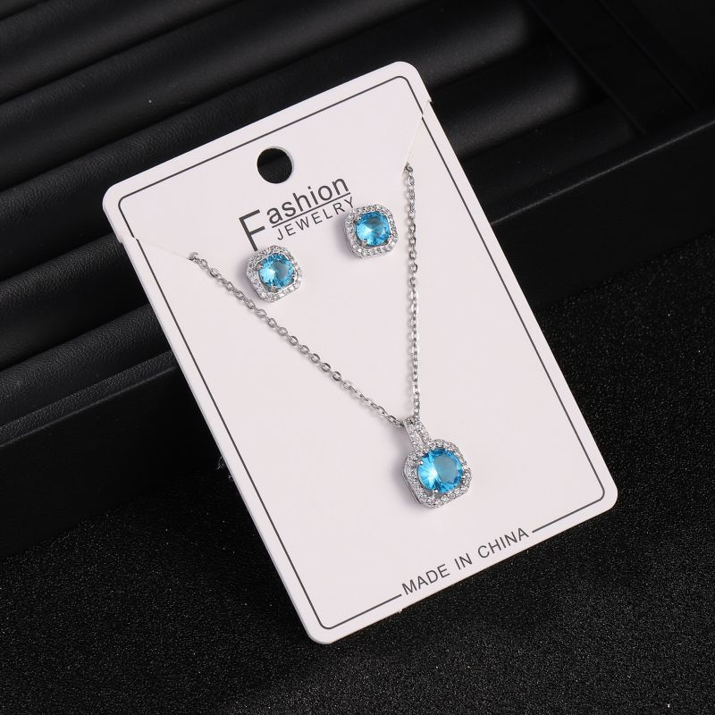 White Copper And Diamond Square Necklace And Earring Set