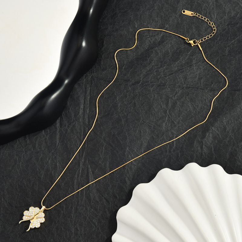 Heart-shaped Opening And Closing Necklace (gold) Titanium Steel Diamond-encrusted Heart Necklace