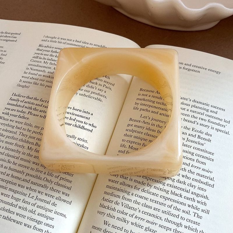 12# Bangle - Brown Irregular Acrylic Bracelet