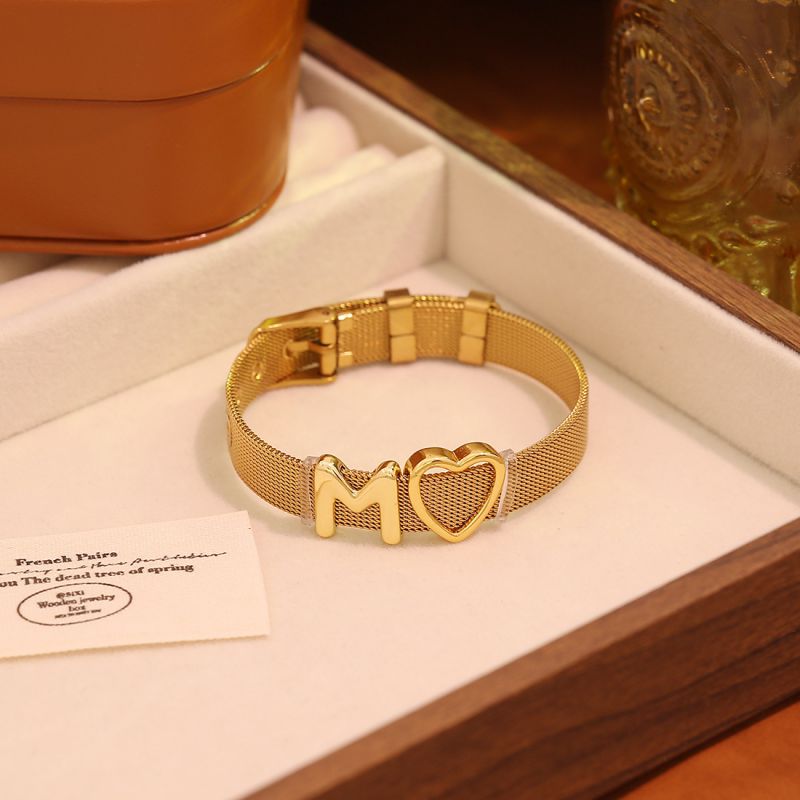 A Stainless Steel 26-letter Heart-shaped Watch Strap Bracelet