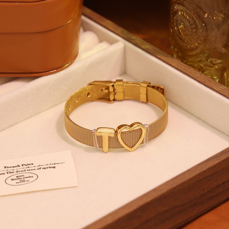 A Stainless Steel 26-letter Heart-shaped Watch Strap Bracelet