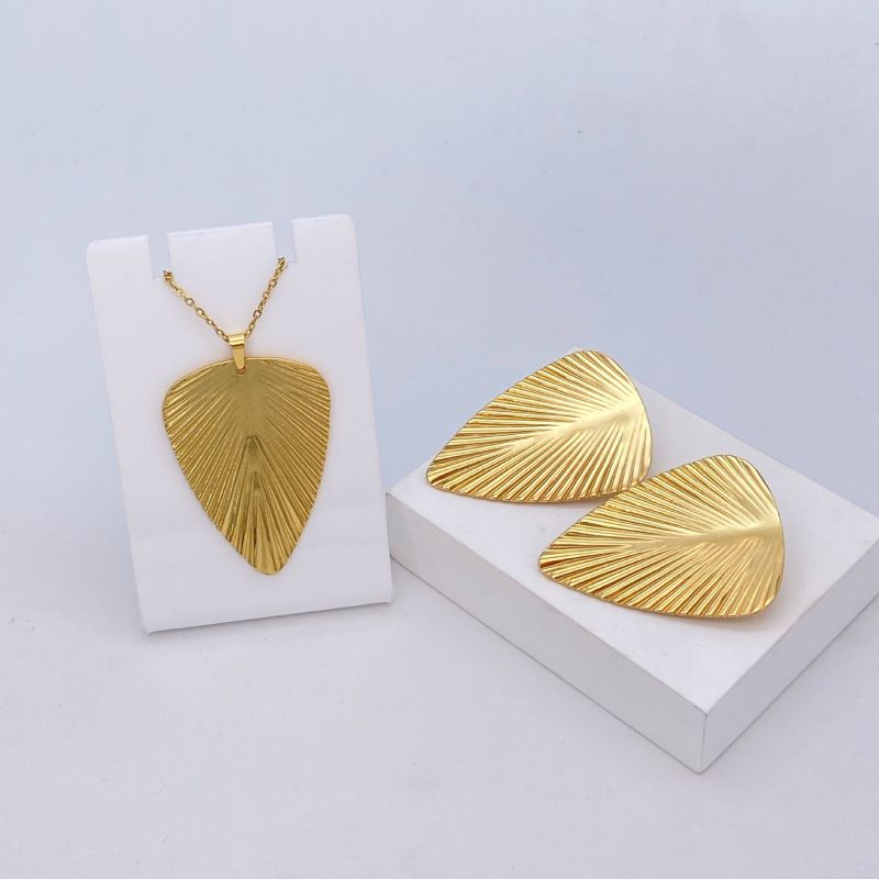 Ocean Series - 04 Titanium Steel Shell Necklace And Earring Set