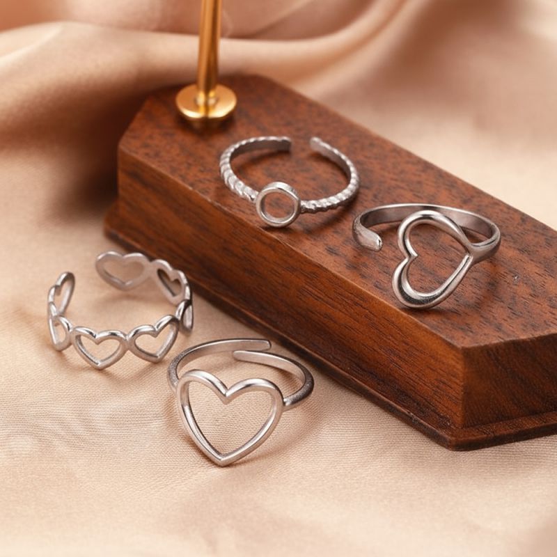 Gold Stainless Steel Gold-plated Openwork Heart Ring Set