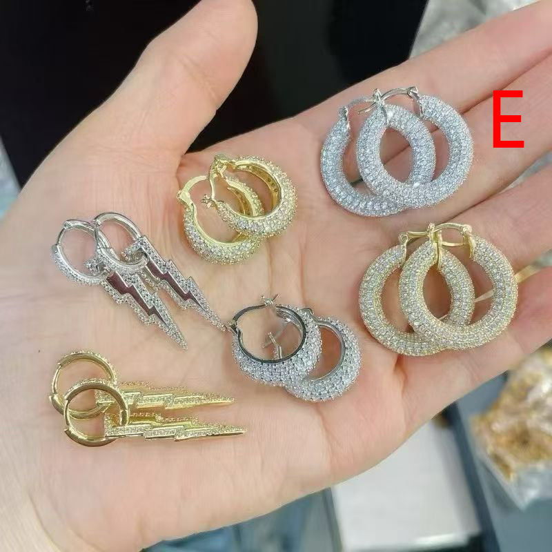 D Copper Round Earrings With Diamonds