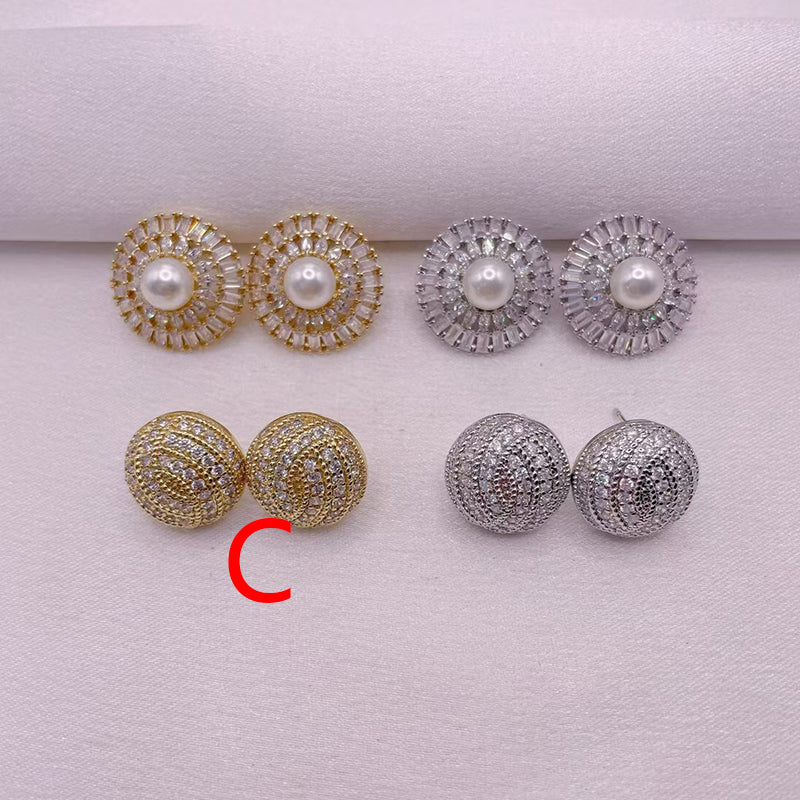 A Copper Diamond Pearl Stud Earrings