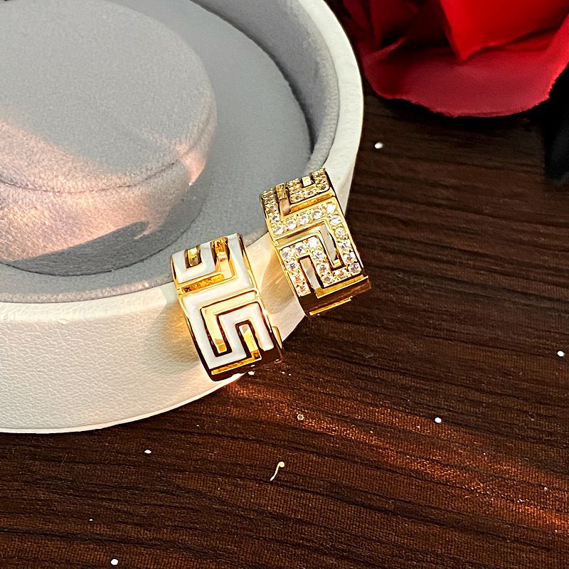 White (thickened Genuine Gold Plating) Irregular Copper Earrings