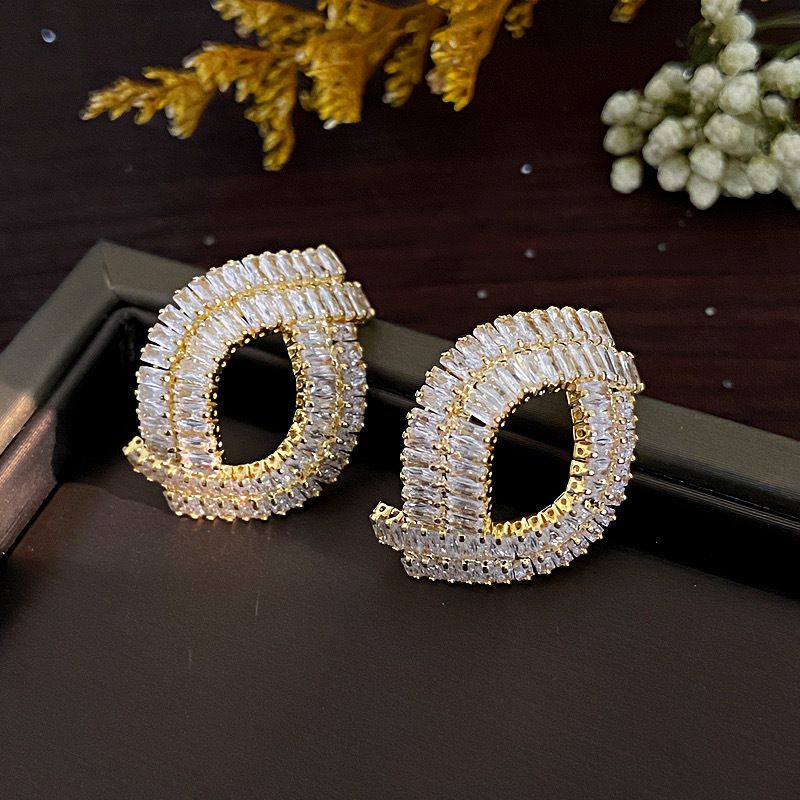 Gold (thickened Genuine Gold Plating) Brass And Diamond-encrusted Irregular-shaped Earrings