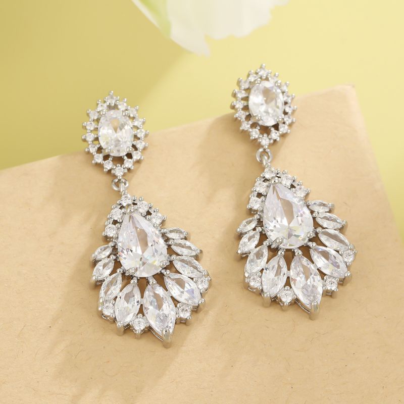 Red - Teardrop Tassels Copper And Diamond-encrusted Teardrop Earrings