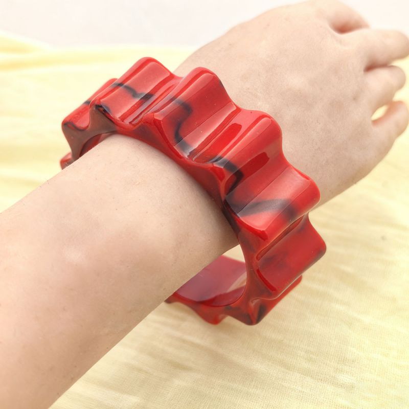 Red Irregular Acrylic Gear Bracelet