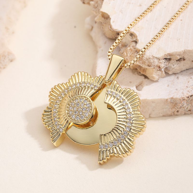 Necklace #1 Copper Diamond-encrusted Irregular-shaped Necklace