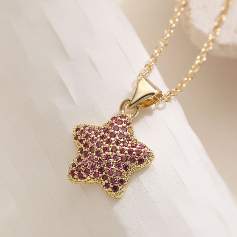 White Copper Diamond-encrusted Five-pointed Star Necklace