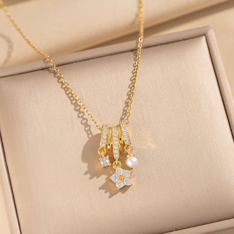 Gold Flower Circle Necklace Copper And Diamond Flower Necklace