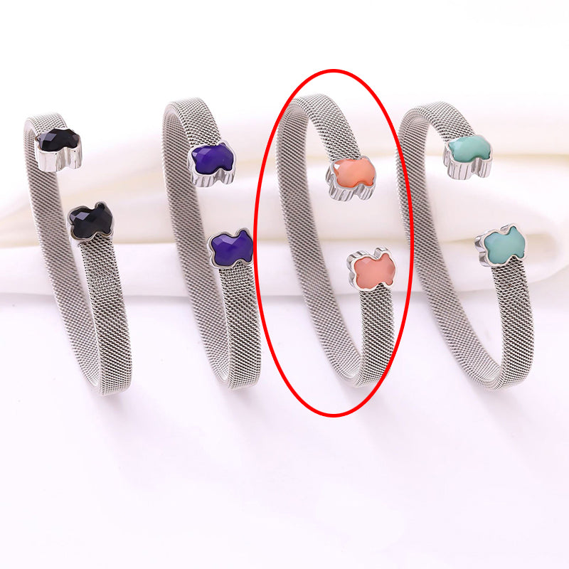 Gang + Black Stainless Steel Bear-shaped Agate Round C-shaped Bracelet