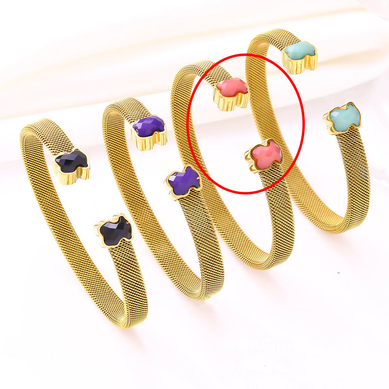 Gang + Black Stainless Steel Bear-shaped Agate Round C-shaped Bracelet