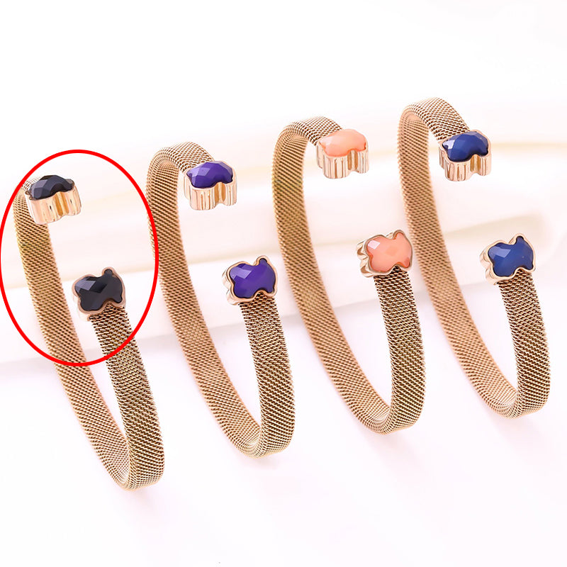 Gang + Black Stainless Steel Bear-shaped Agate Round C-shaped Bracelet